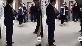 Známy bruselský byrokrat to roztočil na parkete