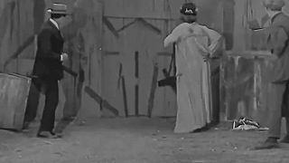 Buster Keaton a jeden z jeho trikov