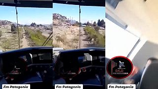 Aj napriek hlasnému trúbeniu vlaku vošiel mozgonaut s nákladiakom na priecestie