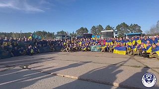Návrat domov 227 zajatcov