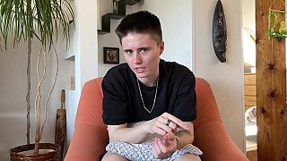 Krátký vlasy, dlouhý pohledy: Jaký je život MASKULINNÍ lesby