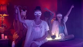 Pekné baby neplačú Anna Akana - Pretty Stars Girls Don't Cry