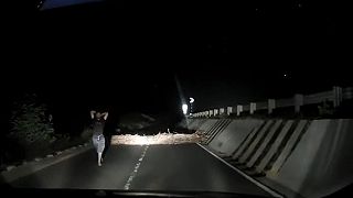 Keď cestuješ v noci do Dháky a narazíš na miestnych zbojníkov