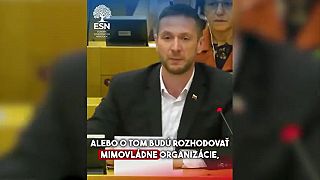 Občania musia trpieť, aby vymenili vládu