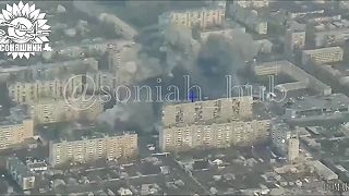 Su-27 Flanker zasahuje ruskú základňu dvojicou 1000 librových JDAM-ER