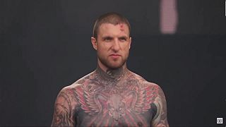 Bratia a sestry a môžete ísť do seba! (Slaughter to Prevail koncert)