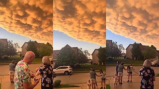 Nádherné oblaky mammatus, ktoré sa sformovali nad Indianapolisom po tornáde