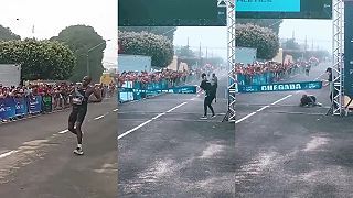Pred cieľom ho prestali poslúchať nohy, no aj tak sa nevzdal!