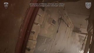 Blesková akcia vyčistila budovu od okupantov