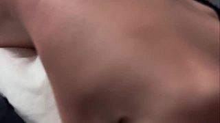 Ukáž, čo máš pod tou perinou!