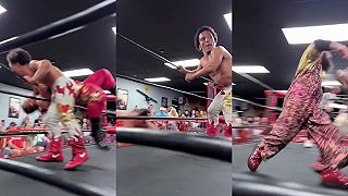 Keď ťa už bežný wrestling nebaví, choď sa pozrieť na trpaslíkov