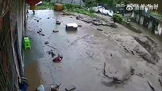 Bleskové povodne prichádzajú náhle (Čína)