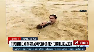 video Originálna reportáž pakistanského reportéra priamo z oblasti záplav