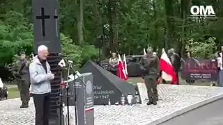 Poľskí pamätníci nemajú pekné slovo na ukrajinských fašistov- dnešných "hrdinov"