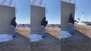 Skoro kilo terčovej výbušniny Tannerite vs. hňupi na vrakovisku