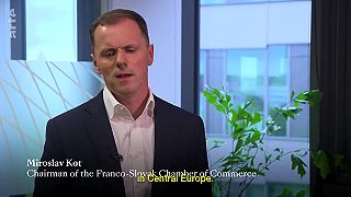 Francúzska televízia o Slovensku. Automobilový a zbrojársky priemysel a clá