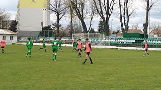 Najmensi dava gol hlavou