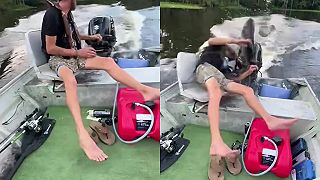 video Muž na člne schytal od života nečakanú facku