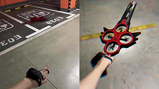 video Čínsky študent elektrotechniky si vyrobil lietajúci meč, ktorý ovláda rukou