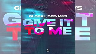 Global Deejays - Give It To Me
