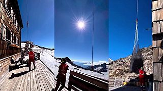 video Horských nosičov nepotrebujem, sudy mi priletia helikoptérou!