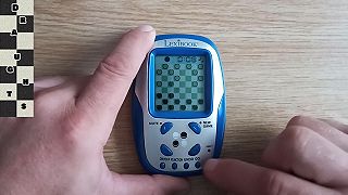 Elektronická hra Dáma / Draughts