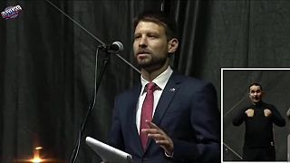 video Šimečka vracia Ficovi: Čo váš brat? Čo váš syn? Ako sa má vaša žena?