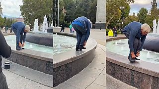 video Jazda na rekordne malom bicykli dlhom len 8,4 cm