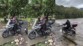 video Na motorke chcel objavovať svet, potom prišla táto rozvodnená rieka