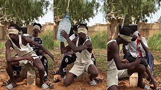 video Jeden z nich tú hru vôbec nevedel hrať