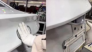 video Označenia automobilov sa lepia pomocou špeciálnych šablón