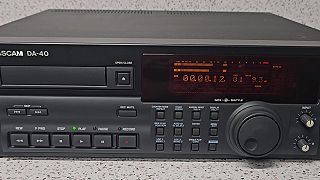 Test 》Tascam DA-40