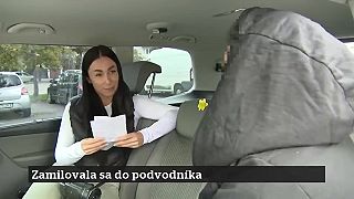 Podvodníci s láskou okrádajú zúfalé ženy o ich úspory (citová manipulácia)
