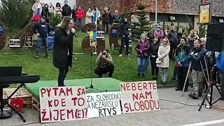 Študent Muro na protivládnej demonštrácii