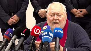 Peter Kmec a jeho tlačovka pri demisii