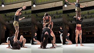 video Po tej žene môžeš aj skákať, tej to vôbec nevadí!