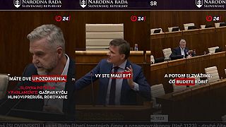 Alojza Hlinu. Ešte predtým ho Gašpar upozornil, aby sa vyjadroval slušne v rámci