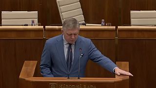 R. FICO: SLOVENSKO NEBUDE SÚČASŤOU PLÁNOV, KTORÉ LEN PREDLŽUJÚ UTRPENIE A ZABÍJA