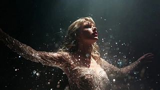 Taylor Swift - Golden Flames (2026)