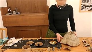 Rozdělávání ohně křesáním ⧸ Primitive fire starting