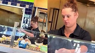 video Do 6:00 bola na párty a o 7:00 jej začala robota