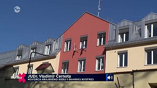 Pozor na podvody na bazosi: Zálohy, falošné firmy a ukradnuté mená