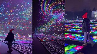 video Keď sa po dronovej šou vracia na svoje miesto 20.000 dronov (Čína)