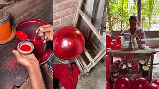 video Indická manufaktúra na výrobu lôpt pre deti