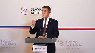 Traja premiéri EU bojujú za nízke ceny energií a proti emisným povolenkám