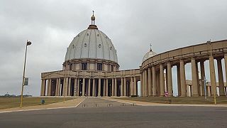 video Najväčší kostol na svete sa nachádza v africkom meste Yamoussoukro, meria 158m!