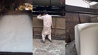 video Proces výroby polyuretánovej baliacej fólie v ázijskej manufaktúre