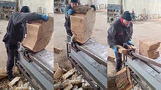 video Tak so sekerou by ti to išlo určite rýchlejšie (domáca kálačka dreva)