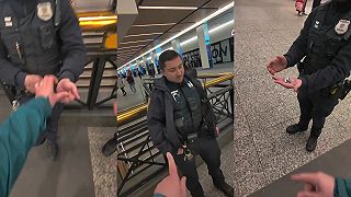 video Urobím jeden trik s kartou páni policajti