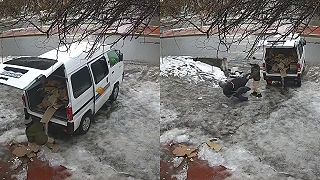 video Asi sme s tou dodávkou nemali parkovať na tom ľade (DRRRB)